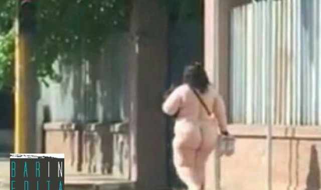 Bari, donna passeggia tutta nuda su corso Alcide De Gasperi: video